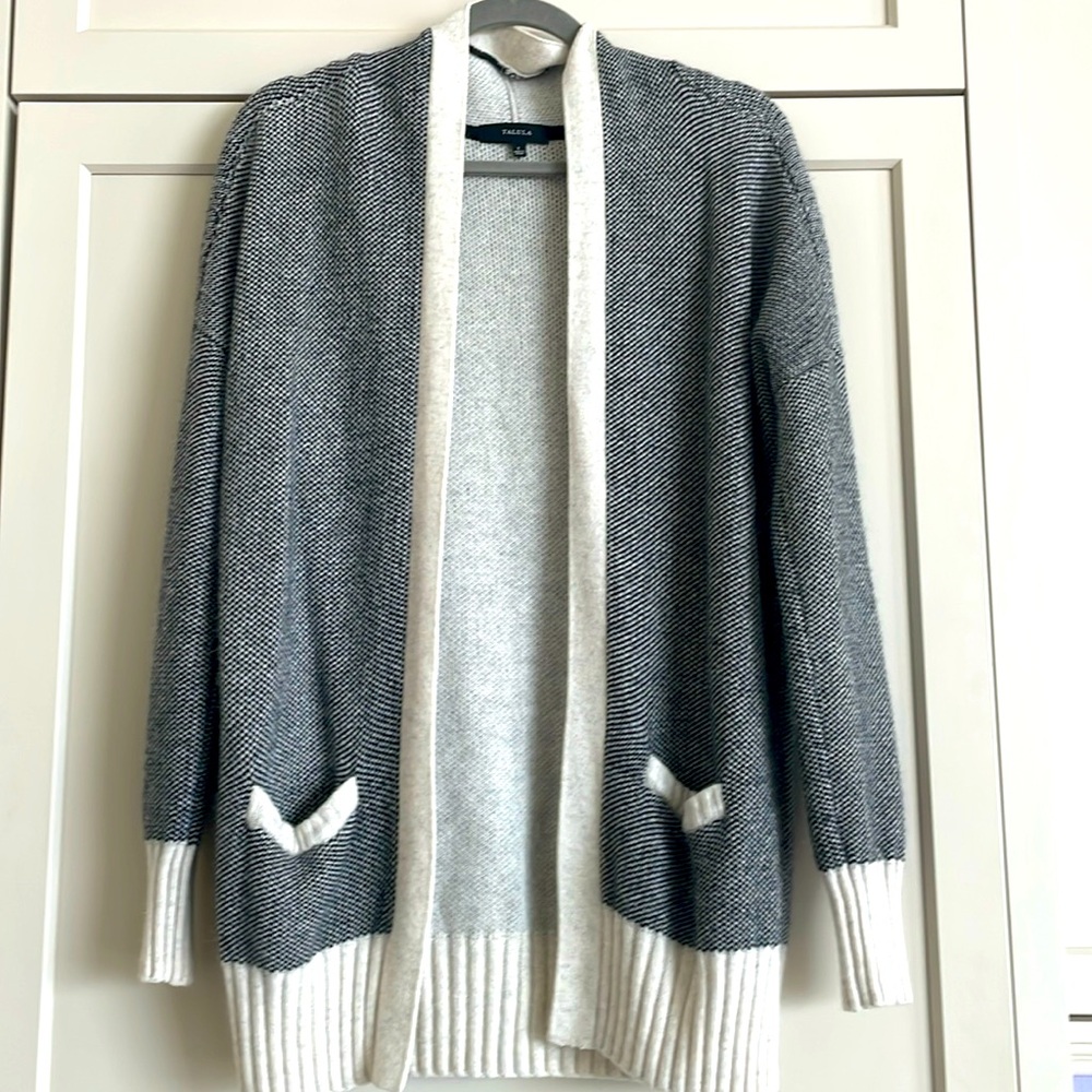 Artizia Cardigan